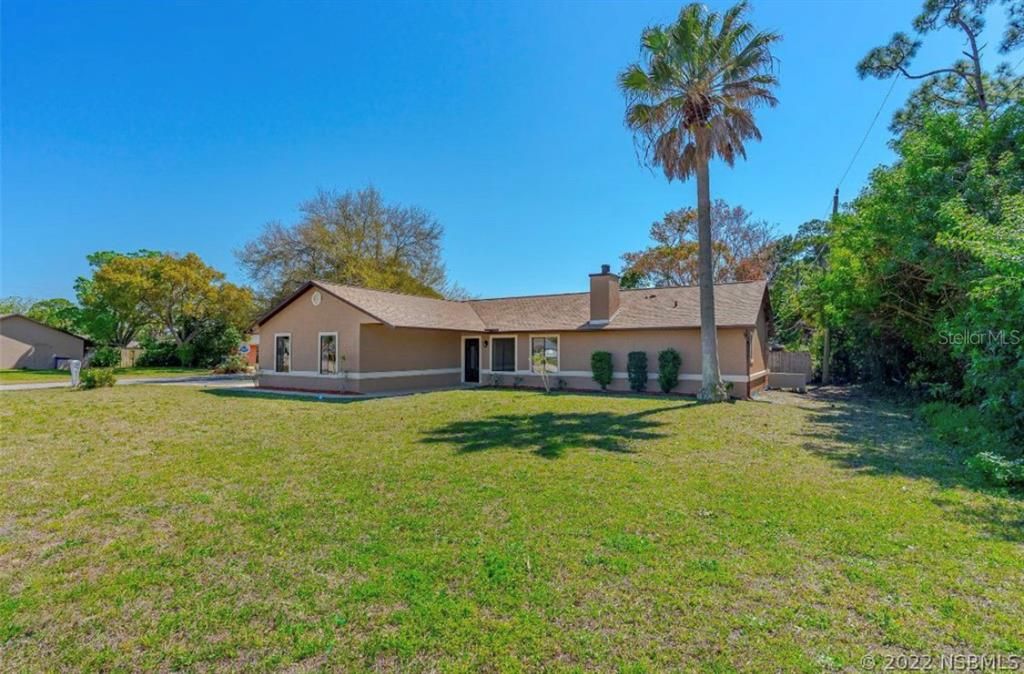 For Sale: $320,000 (3 beds, 2 baths, 1638 Square Feet)