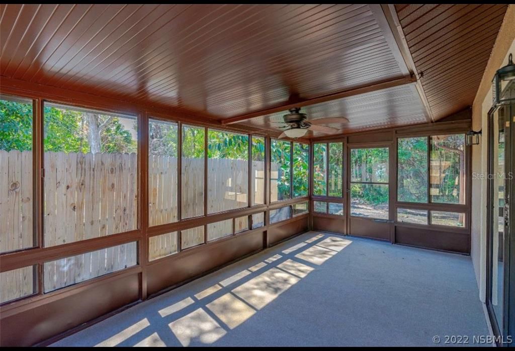 For Sale: $320,000 (3 beds, 2 baths, 1638 Square Feet)