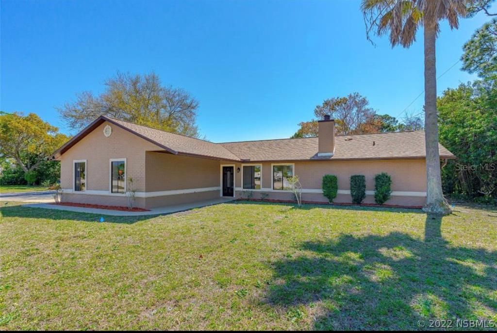 For Sale: $320,000 (3 beds, 2 baths, 1638 Square Feet)