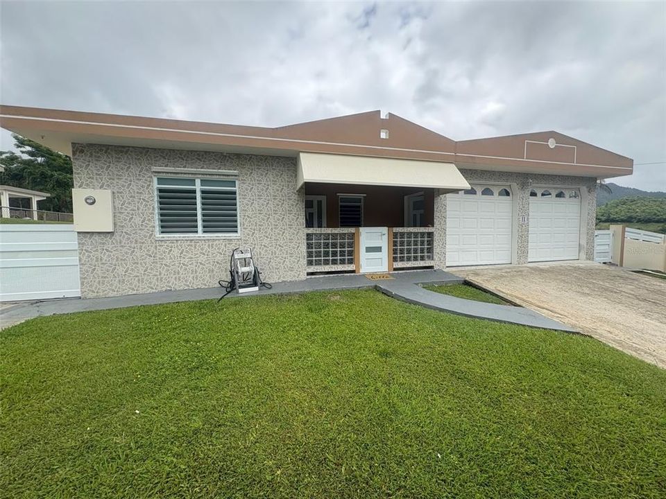 Vendido Recientemente: $220,000 (3 camas, 2 baños, 1126 Pies cuadrados)