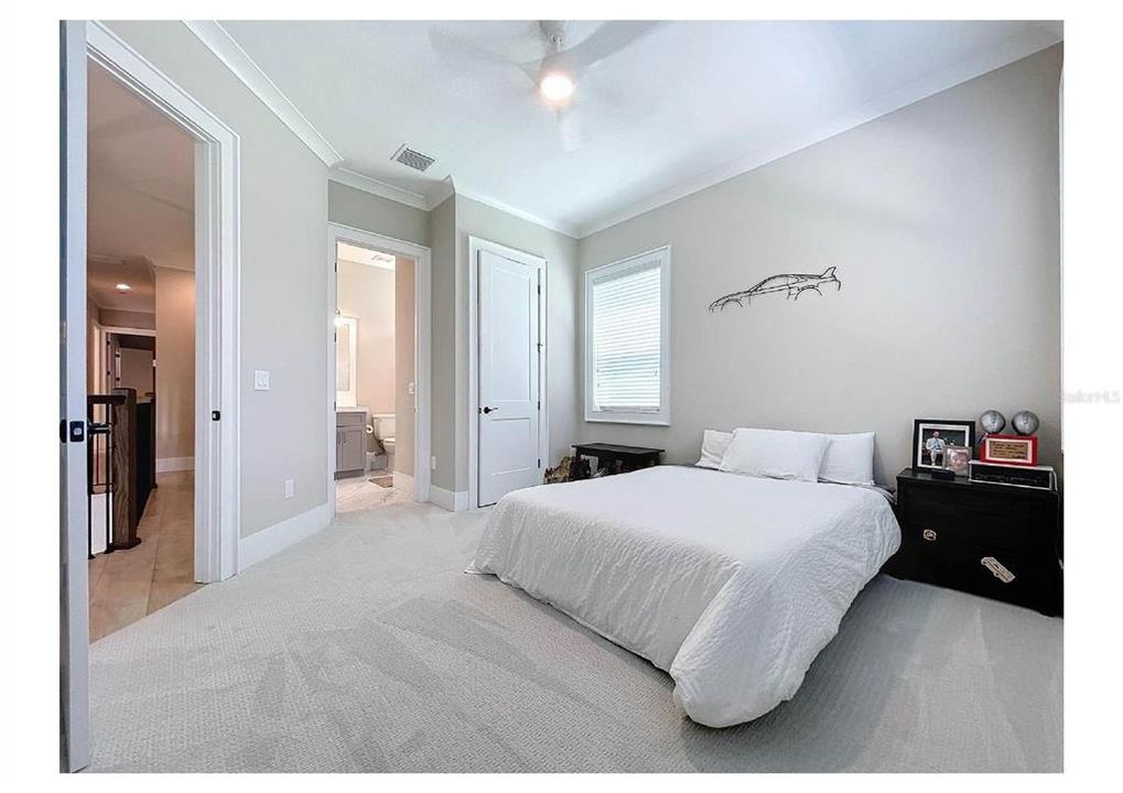 En Venta: $1,590,000 (6 camas, 4 baños, 4100 Pies cuadrados)