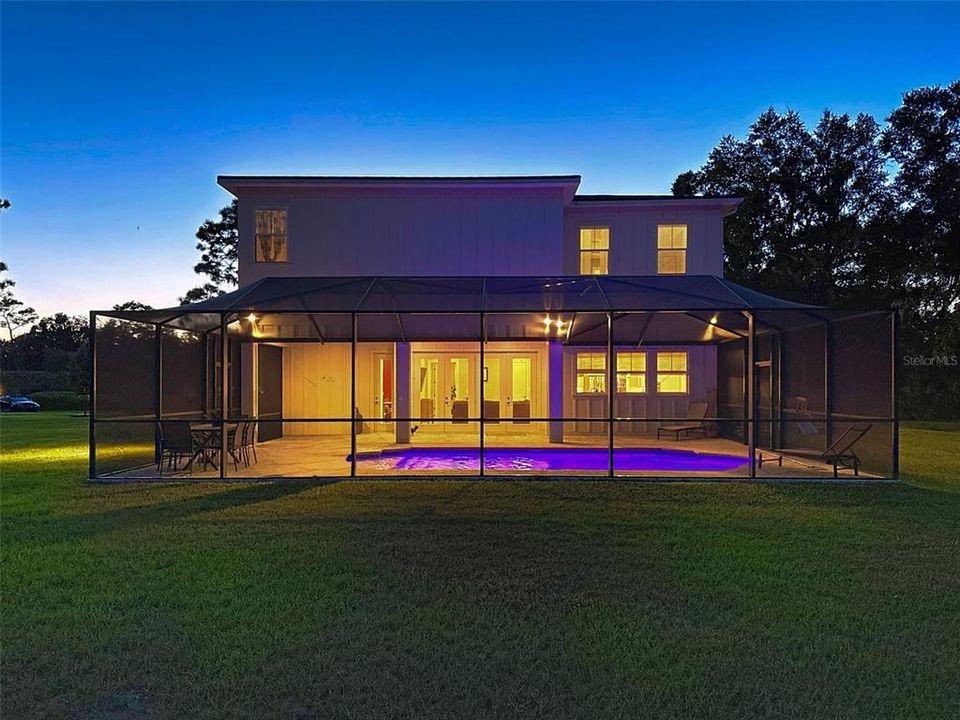 En Venta: $1,590,000 (6 camas, 4 baños, 4100 Pies cuadrados)