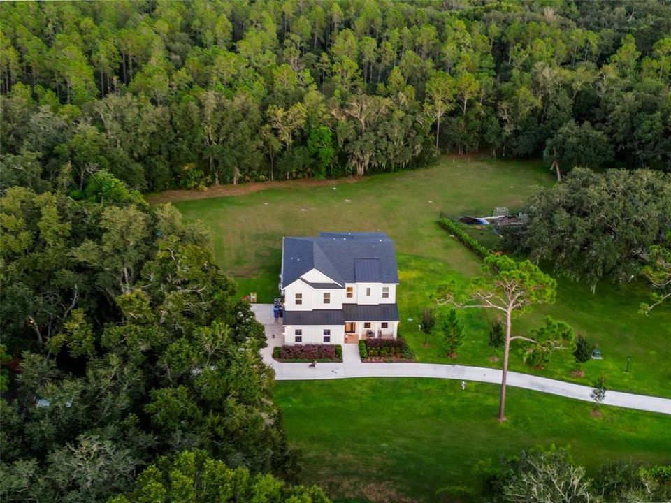 En Venta: $1,590,000 (6 camas, 4 baños, 4100 Pies cuadrados)