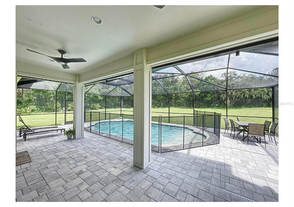 En Venta: $1,590,000 (6 camas, 4 baños, 4100 Pies cuadrados)