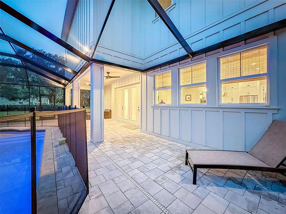 En Venta: $1,590,000 (6 camas, 4 baños, 4100 Pies cuadrados)