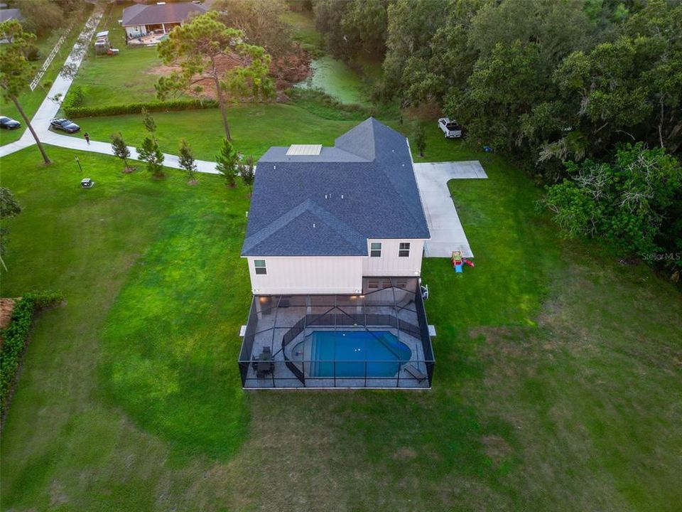 En Venta: $1,590,000 (6 camas, 4 baños, 4100 Pies cuadrados)