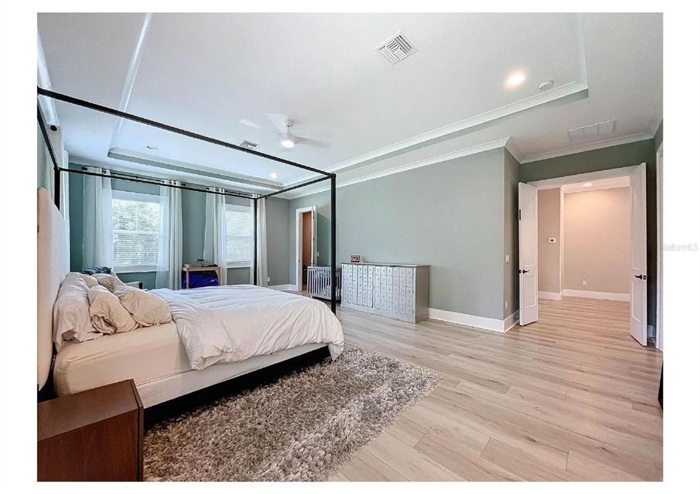 En Venta: $1,590,000 (6 camas, 4 baños, 4100 Pies cuadrados)