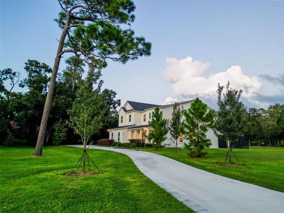 En Venta: $1,590,000 (6 camas, 4 baños, 4100 Pies cuadrados)