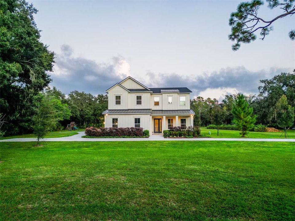 En Venta: $1,590,000 (6 camas, 4 baños, 4100 Pies cuadrados)