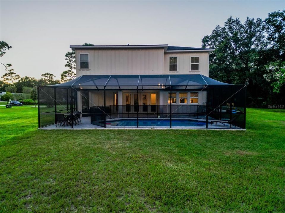 En Venta: $1,590,000 (6 camas, 4 baños, 4100 Pies cuadrados)