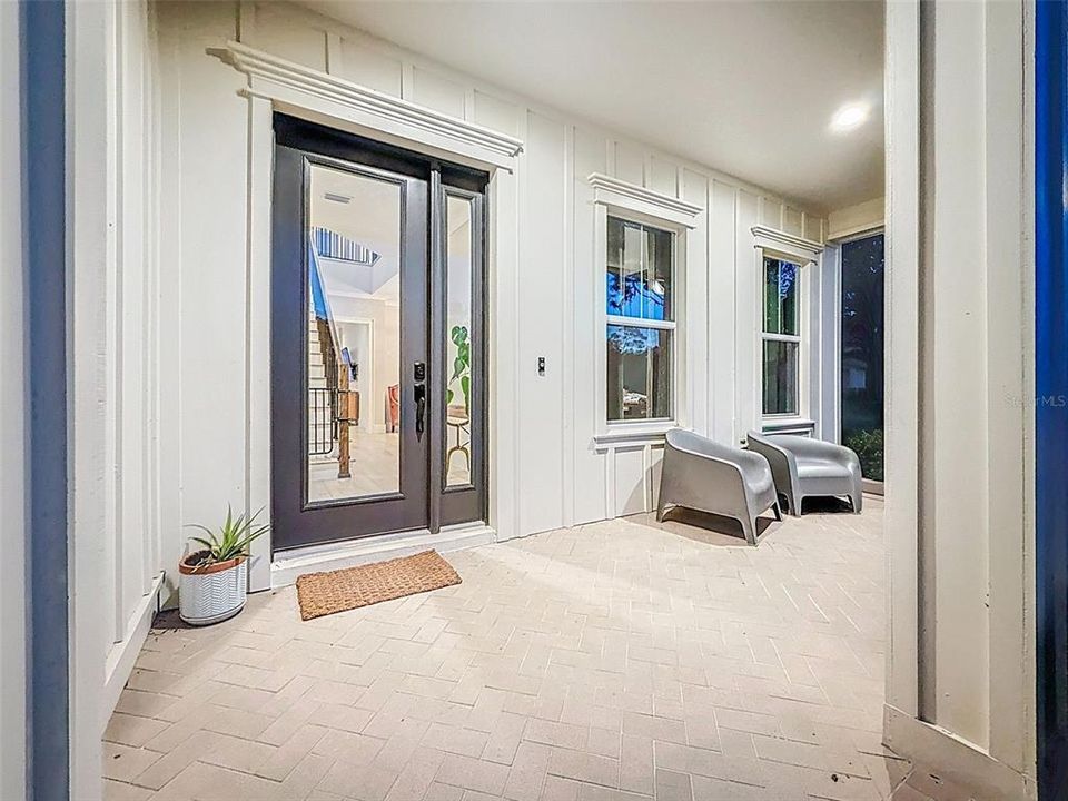 En Venta: $1,590,000 (6 camas, 4 baños, 4100 Pies cuadrados)