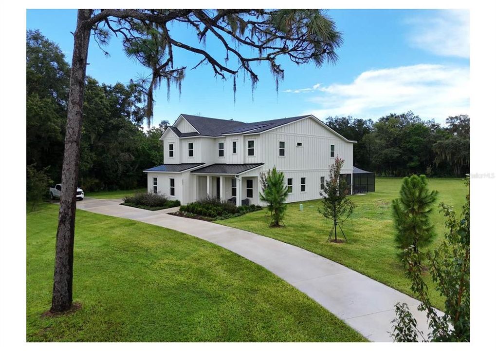 En Venta: $1,590,000 (6 camas, 4 baños, 4100 Pies cuadrados)