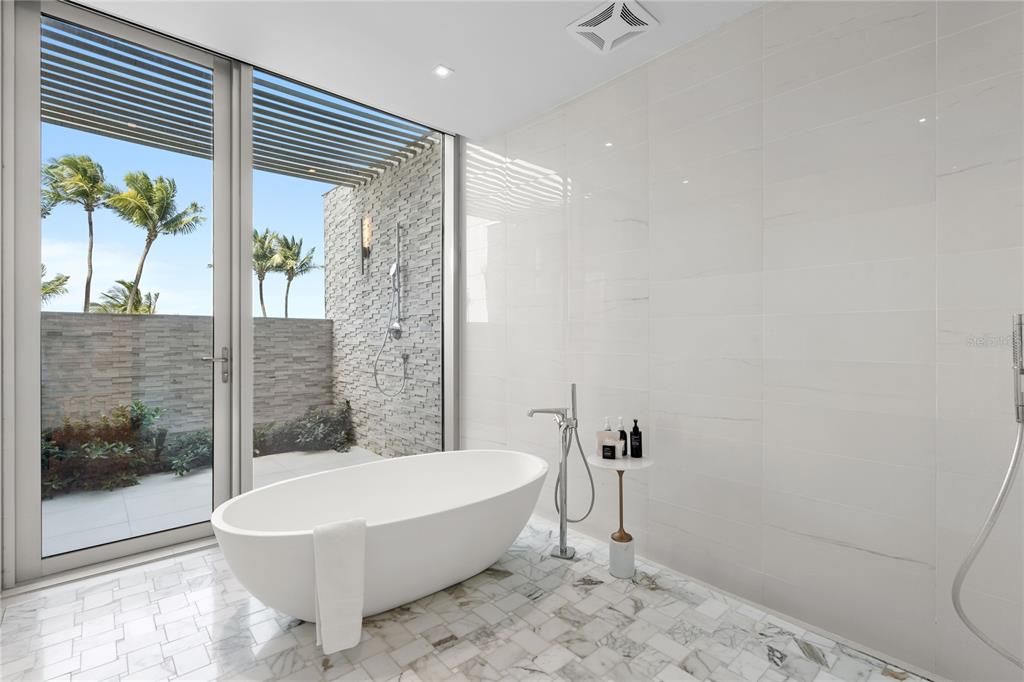 待售: $9,900,000 (4 贝兹, 4 浴室, 3920 平方英尺)