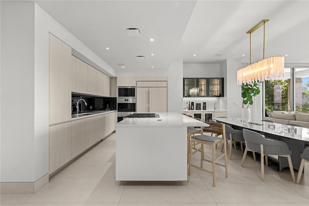 待售: $9,900,000 (4 贝兹, 4 浴室, 3920 平方英尺)