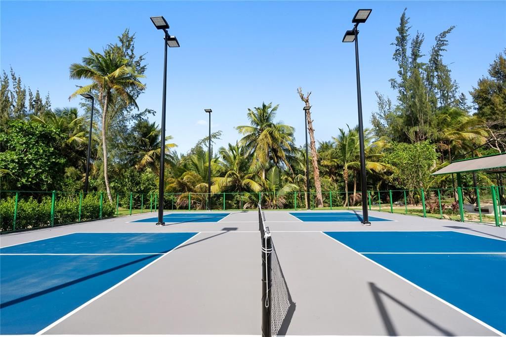 待售: $9,900,000 (4 贝兹, 4 浴室, 3920 平方英尺)