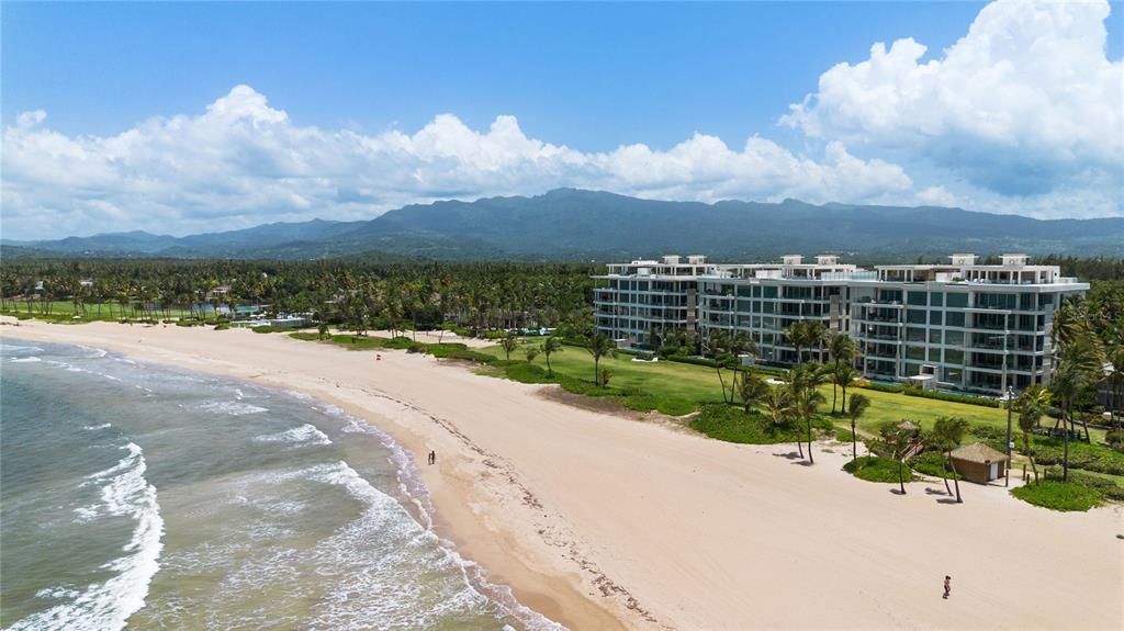 待售: $9,900,000 (4 贝兹, 4 浴室, 3920 平方英尺)