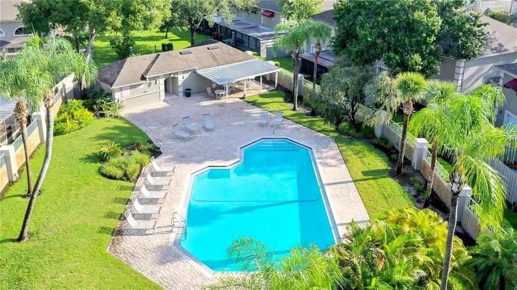 Active With Contract: $299,900 (2 beds, 2 baths, 1504 Square Feet)