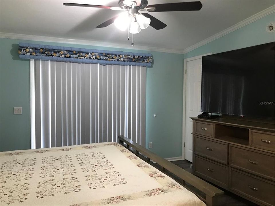 На продажу: $268,000 (3 спален, 2 ванн, 1296 Квадратных фут)