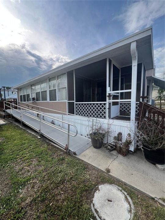 待售: $115,000 (1 贝兹, 1 浴室, 408 平方英尺)