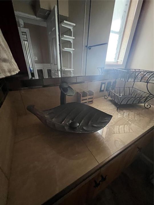 待售: $115,000 (1 贝兹, 1 浴室, 408 平方英尺)