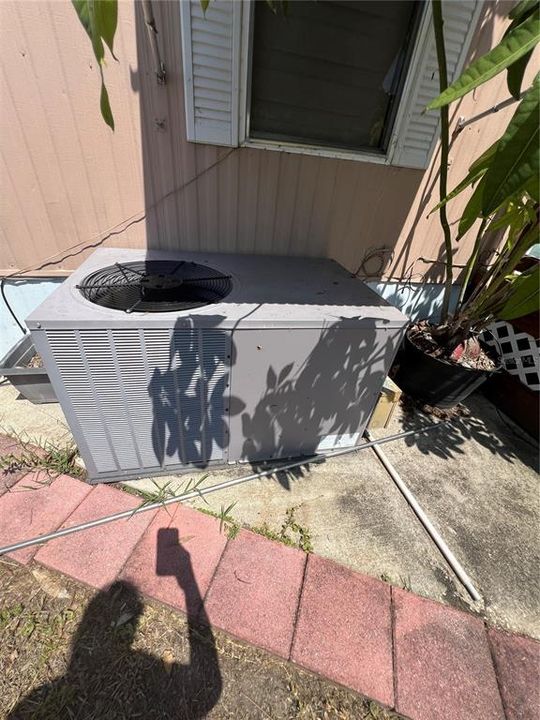 待售: $115,000 (1 贝兹, 1 浴室, 408 平方英尺)