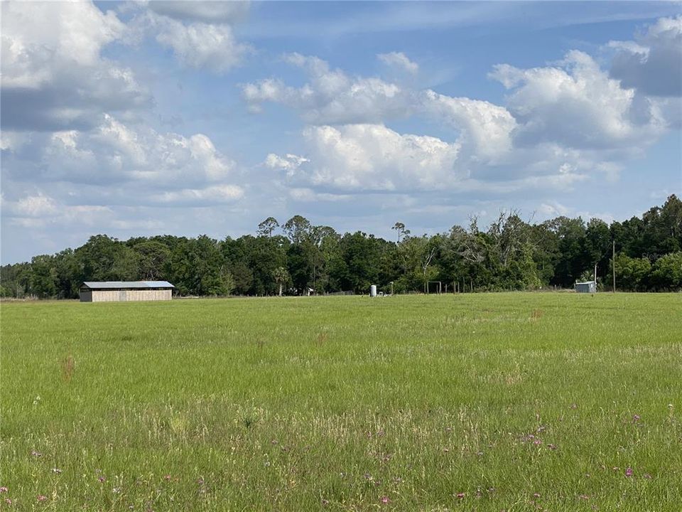 待售: $440,000 (20.00 acres)