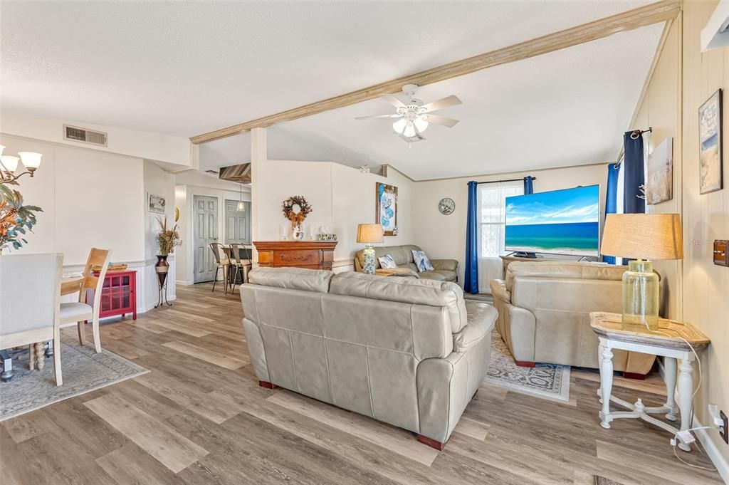 Activo con contrato: $139,000 (2 camas, 2 baños, 1312 Pies cuadrados)