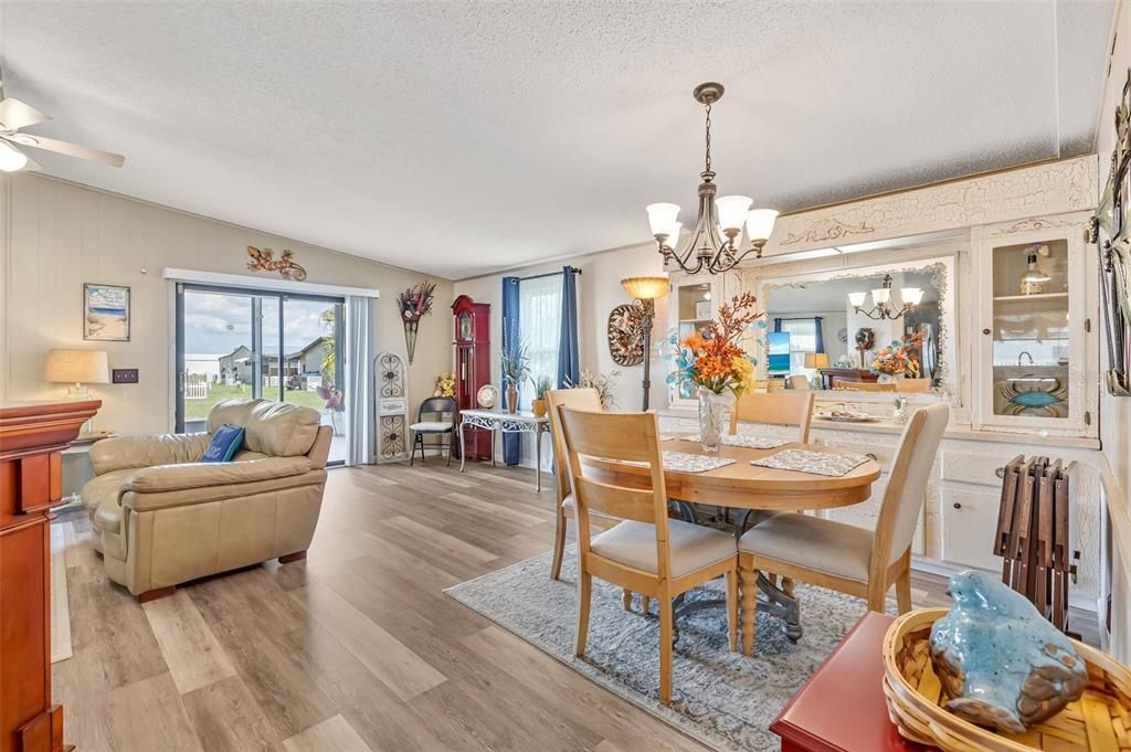 Activo con contrato: $139,000 (2 camas, 2 baños, 1312 Pies cuadrados)