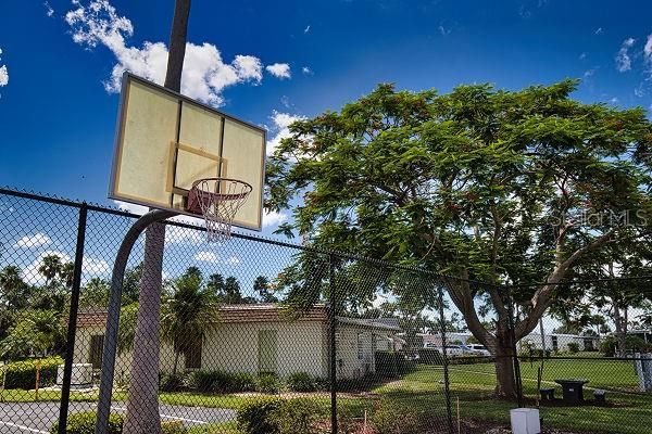 Activo con contrato: $139,000 (2 camas, 2 baños, 1312 Pies cuadrados)