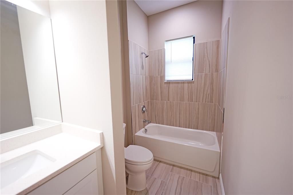 En Renta: $5,000 (3 camas, 3 baños, 3019 Pies cuadrados)