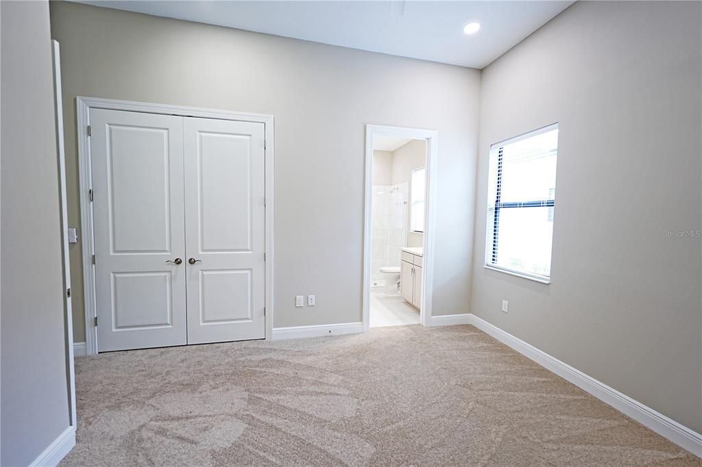 En Renta: $5,000 (3 camas, 3 baños, 3019 Pies cuadrados)