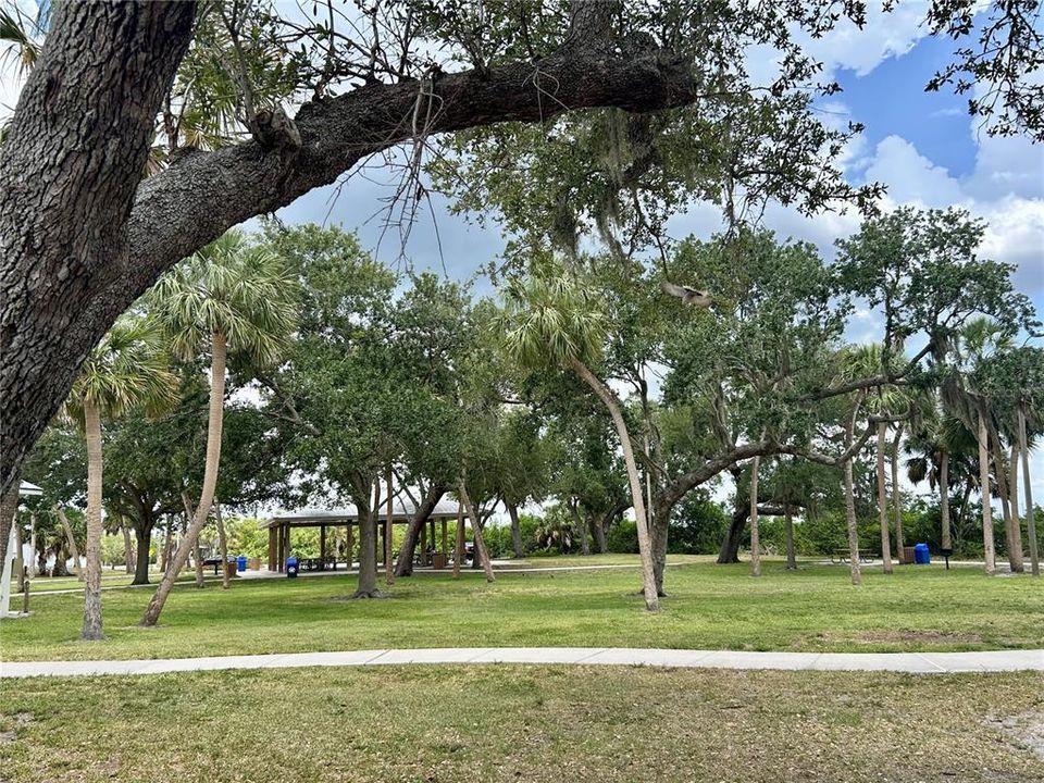 En Venta: $70,000 (0.23 acres)