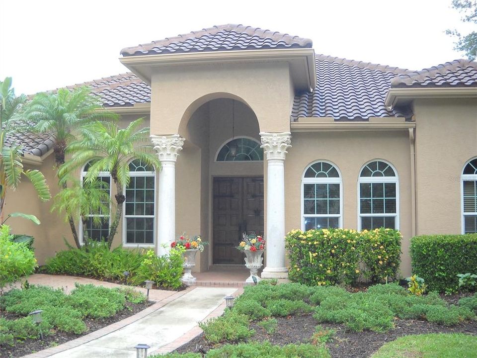 Vendido Recientemente: $1,500,000 (5 camas, 3 baños, 3793 Pies cuadrados)