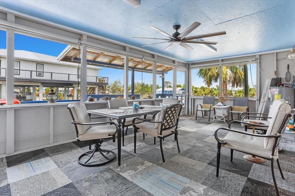 En Venta: $449,000 (5 camas, 3 baños, 1672 Pies cuadrados)