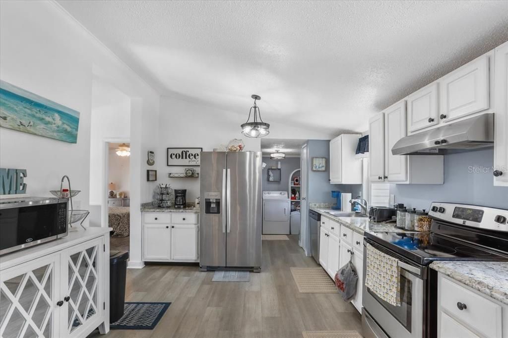 En Venta: $449,000 (5 camas, 3 baños, 1672 Pies cuadrados)