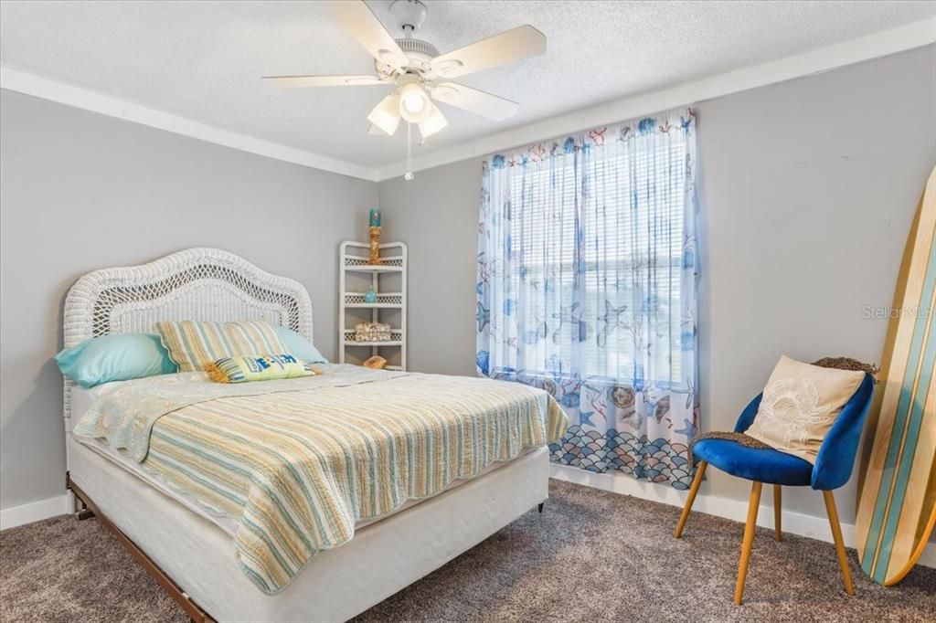 En Venta: $449,000 (5 camas, 3 baños, 1672 Pies cuadrados)