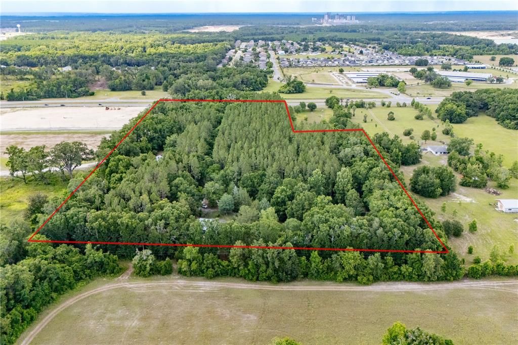 En Venta: $4,500,000 (16.88 acres)