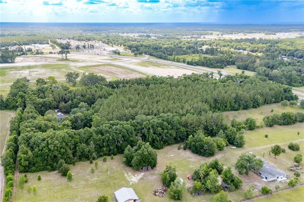 En Venta: $4,500,000 (16.88 acres)