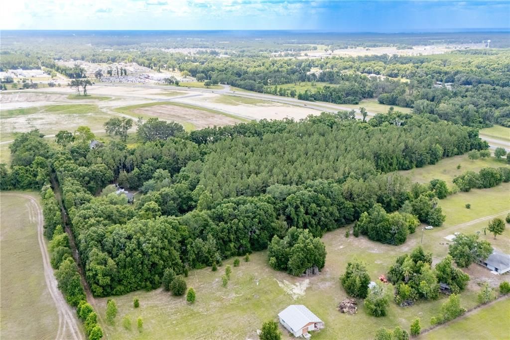 En Venta: $4,500,000 (16.88 acres)