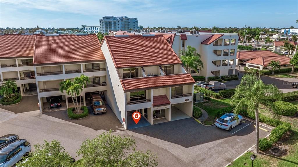 For Sale: $699,000 (2 beds, 2 baths, 1676 Square Feet)