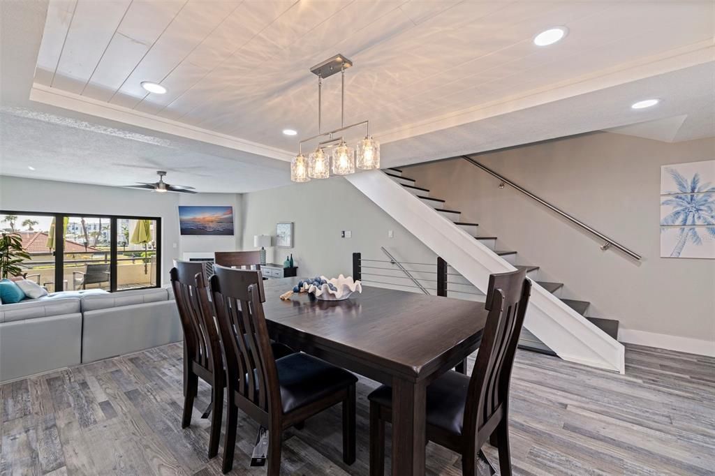 For Sale: $699,000 (2 beds, 2 baths, 1676 Square Feet)