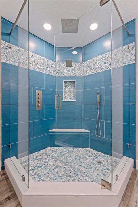 For Sale: $699,000 (2 beds, 2 baths, 1676 Square Feet)