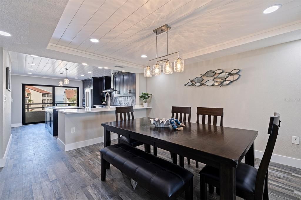 For Sale: $699,000 (2 beds, 2 baths, 1676 Square Feet)