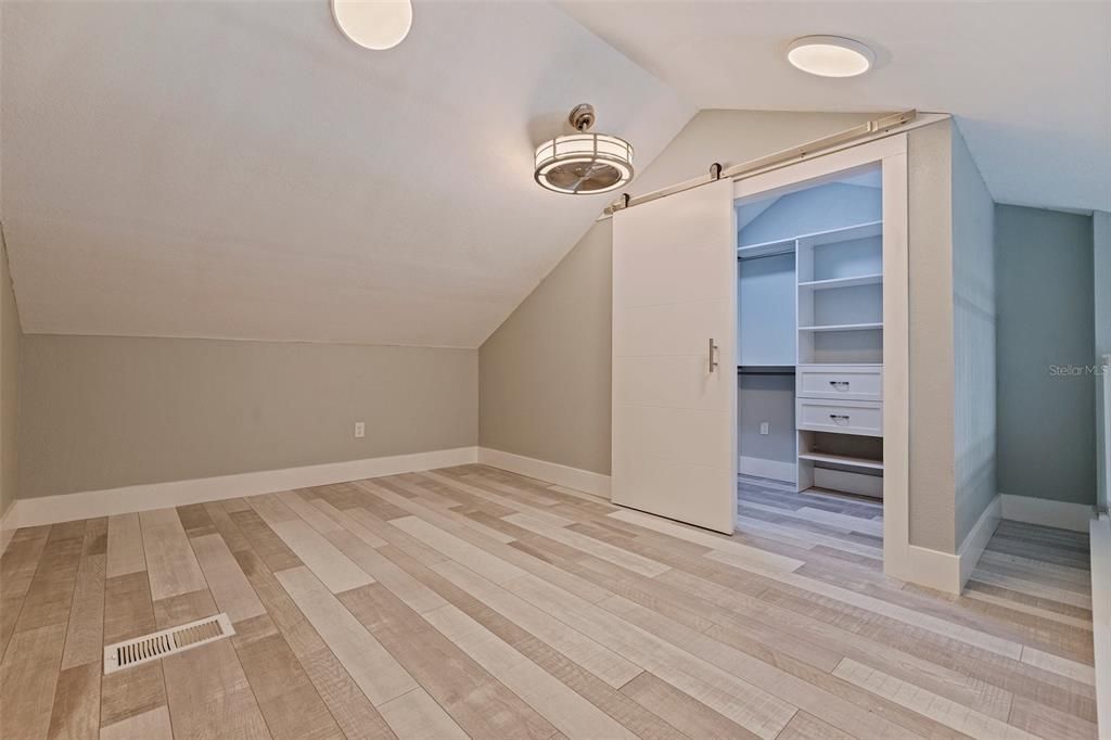 For Sale: $699,000 (2 beds, 2 baths, 1676 Square Feet)