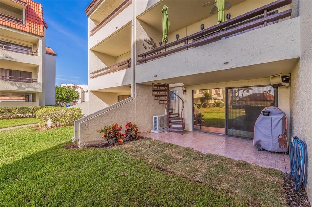 For Sale: $699,000 (2 beds, 2 baths, 1676 Square Feet)