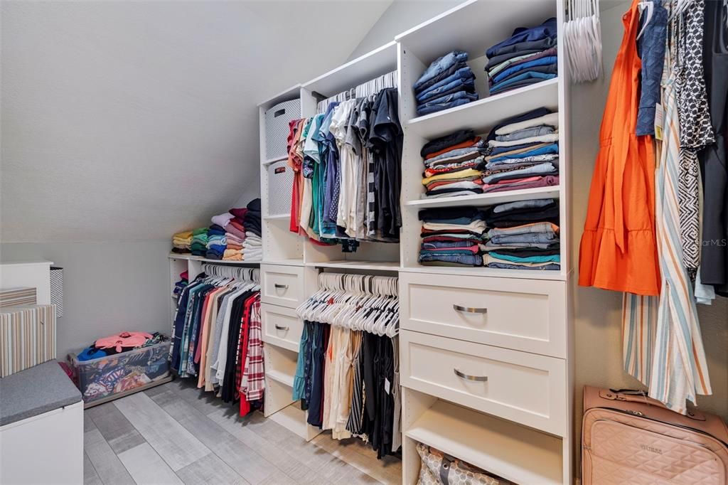 For Sale: $699,000 (2 beds, 2 baths, 1676 Square Feet)