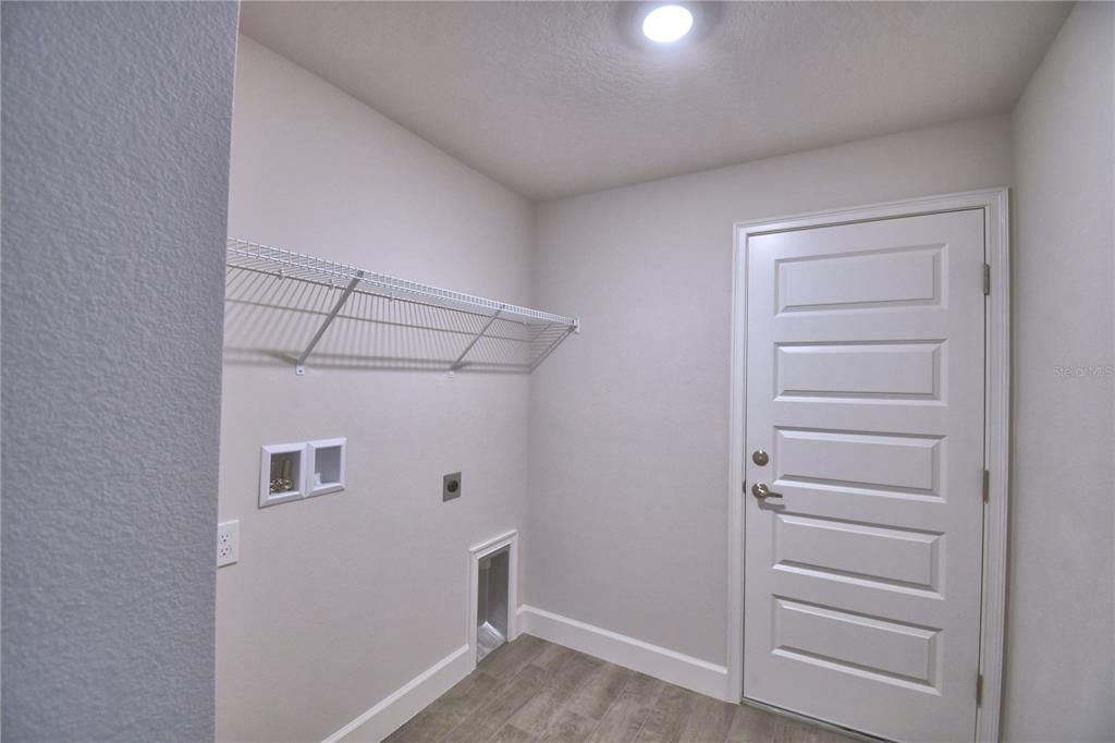 Active With Contract: $543,084 (4 beds, 3 baths, 2508 Square Feet)