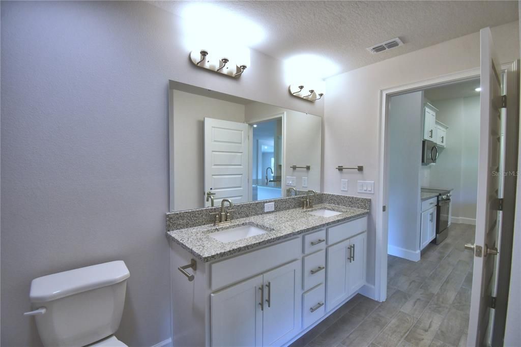 Active With Contract: $543,084 (4 beds, 3 baths, 2508 Square Feet)