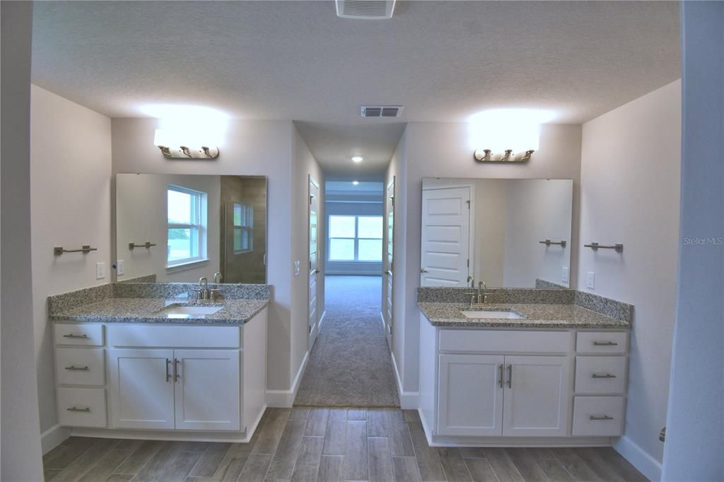 Active With Contract: $543,084 (4 beds, 3 baths, 2508 Square Feet)