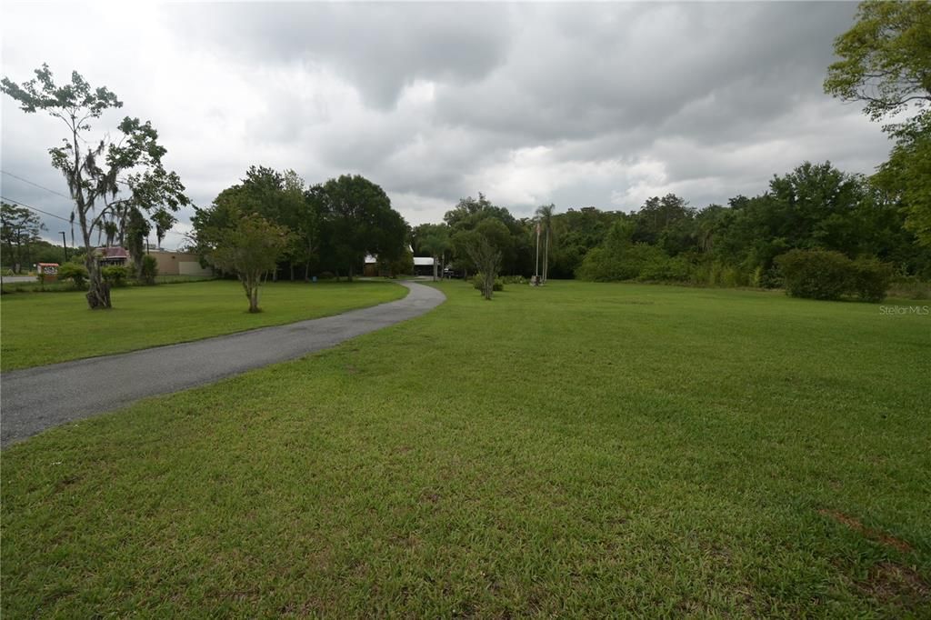 合同活跃: $775,000 (4 贝兹, 2 浴室, 1796 平方英尺)